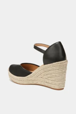 Naturalizer Bianca Ankle Strap -Naturalizer f15ca314 5f4a 4b47 a96a 9ee436432787 scaled