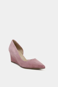 Naturalizer Demie Pump -Naturalizer faf6b723 d5bb 4b61 880b a276e9b1e523 scaled